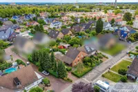 Haus und Umgebung 