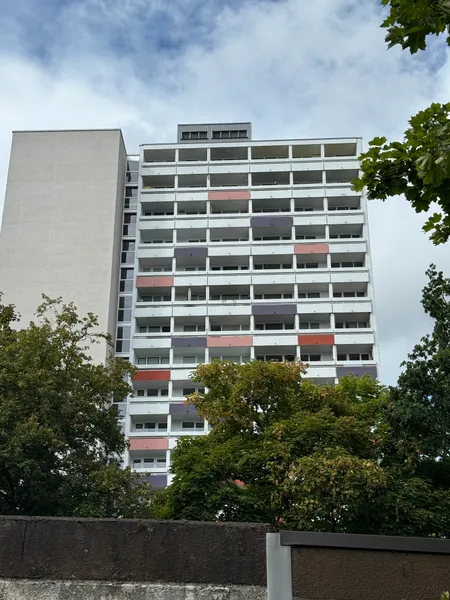 Tolle Eigentumswohnung mit Blick über Hof