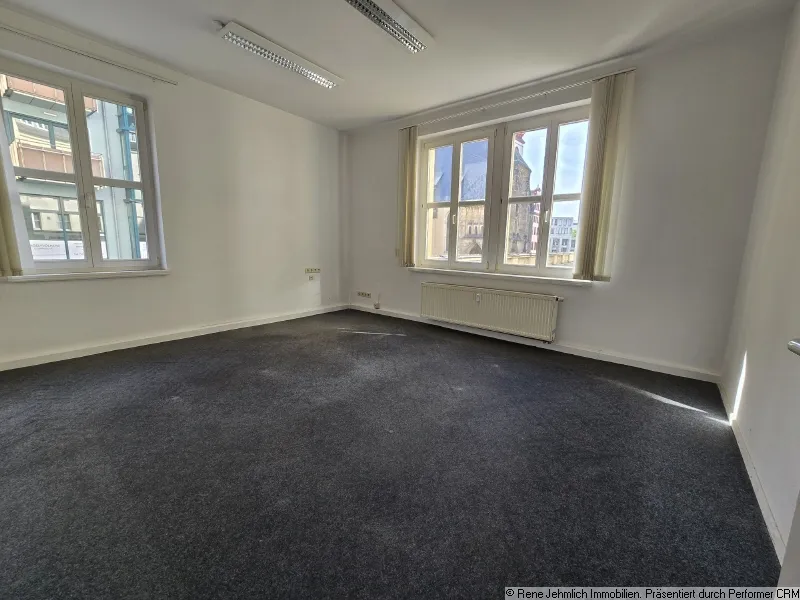 Schönes Büro mit 3 Räumen im Zentrum
