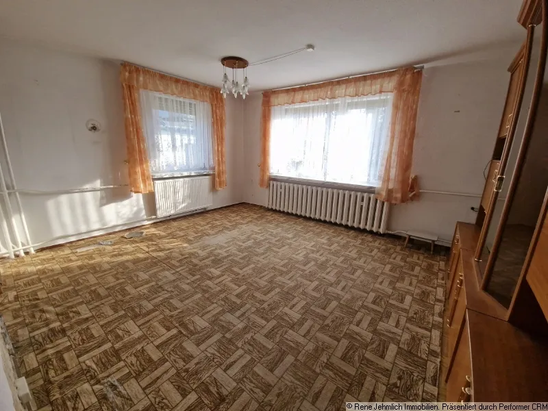 Schönes kleines Haus zum Sanieren in Callenberg
