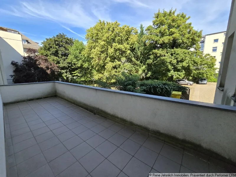 Exklusive 3 Raum Wohnung auf dem Ka&szlig;berg + Stellplatz m&ouml;glich