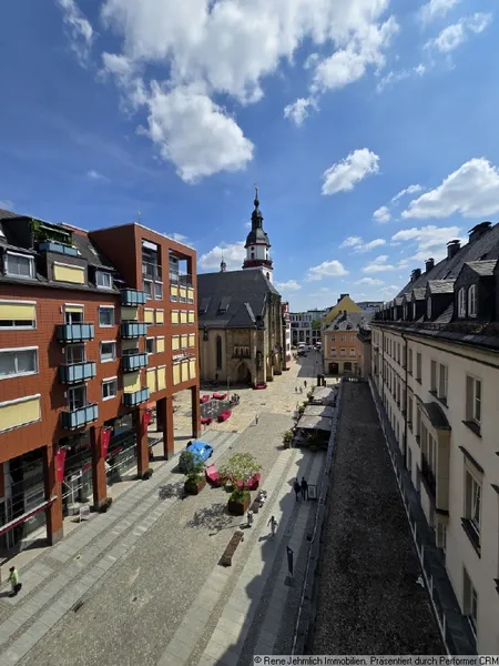 Sch&ouml;ne 3 Raum Wohnung im Zentrum mit Lift