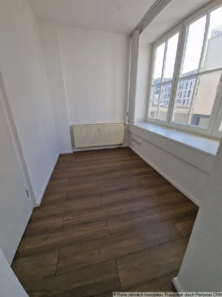 Kleines B&uuml;ro im Zentrum im 1.OG