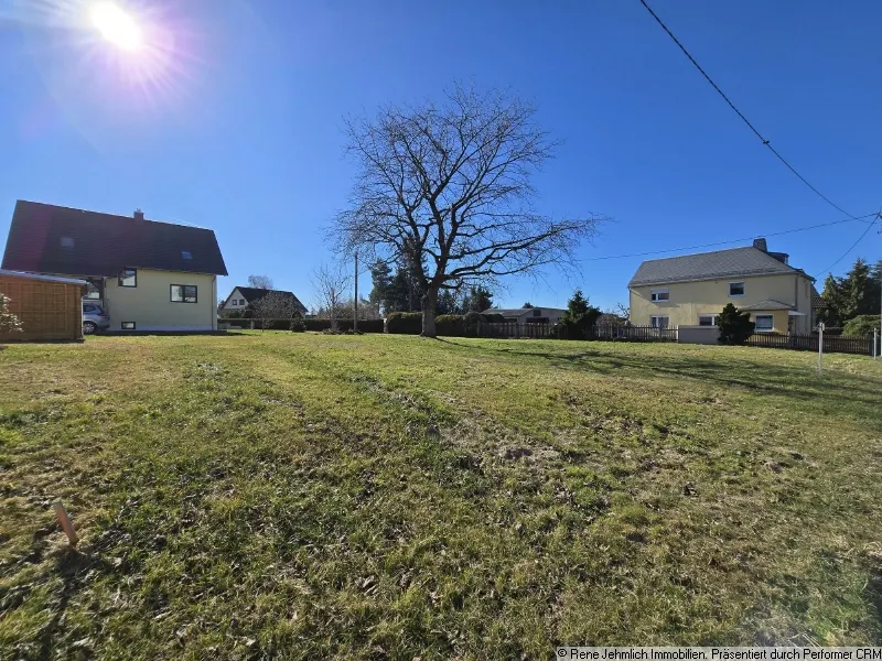 Sonniges Baugrundst&uuml;ck in ruhiger Lage &ndash; 747 qm f&uuml;r Ihr zuk&uuml;nftiges Zuhause in Ru&szlig;dorf