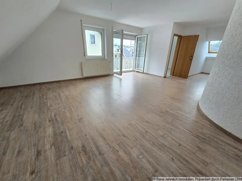 Charmante Dachgeschosswohnung mit Balkon, Galerie und besonderem Wohngef&uuml;hl