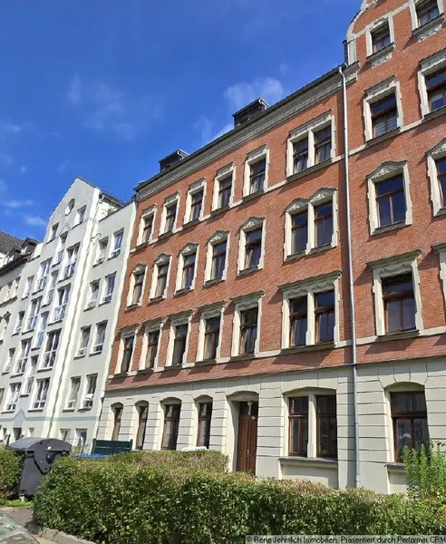 Tolle 3 Raum Wohnung im Dachgescho&szlig;