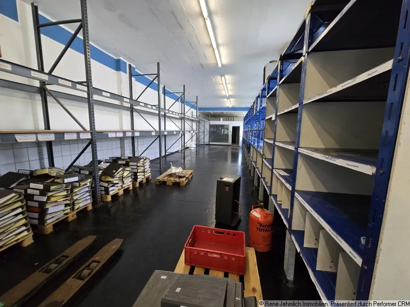 Beheizte Gewerbehalle mit Lager, B&uuml;ro, K&uuml;hlzellen, Keller, Garage & Stellfl&auml;chen