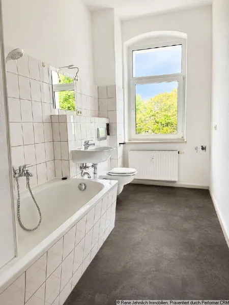 3 Raum Wohnung in toller Lage… Einbauk&uuml;che m&ouml;glich