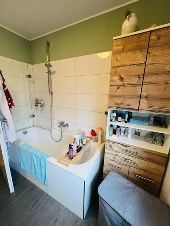 Badezimmer, Ansicht 2 OG