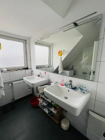 Badezimmer DG