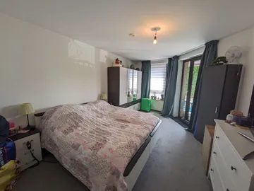 Schlafzimmer 1