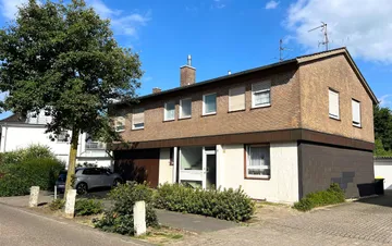 Mehrfamilienhaus Außenansicht