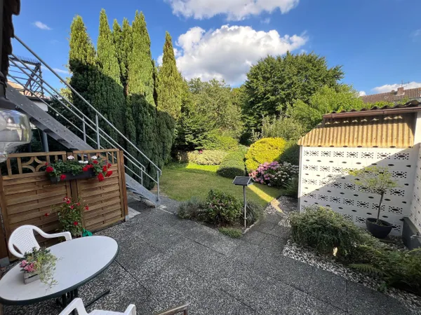 Terrasse und Garten