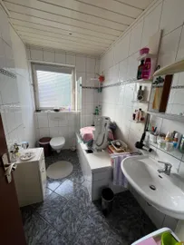  Badezimmer OG rechts