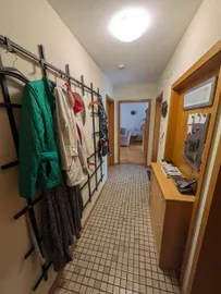 Flur mit Garderobe
