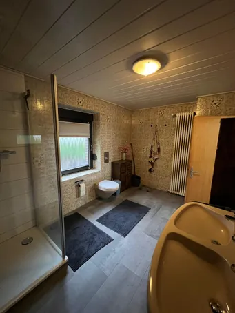 Modernes Badezimmer OG