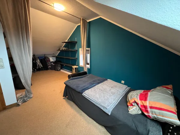 Gemütliches Dachzimmer