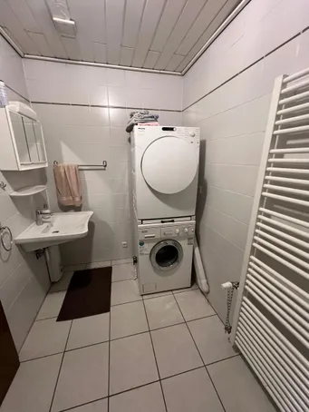 Bad mit Waschmaschine