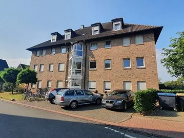 Mehrfamilienhaus Außenansicht