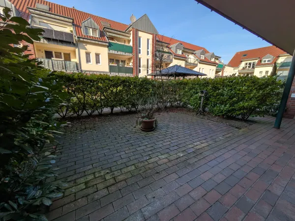 Terrasse nach vorne raus