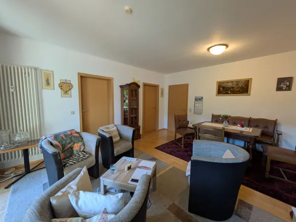 Wohnzimmer mit Sitzgruppe