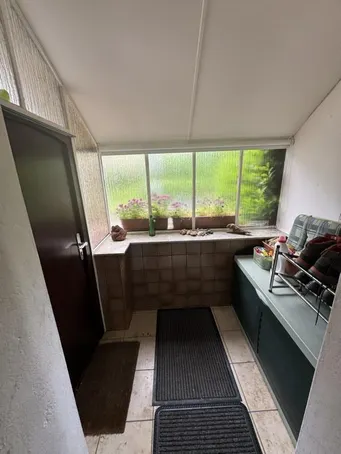 Anbau mit Ausgang zur Terrasse
