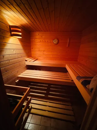 Sauna.JPG