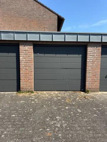 Garage.JPG
