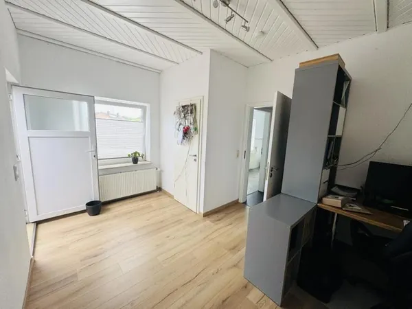 Büro Obergeschoss.JPG