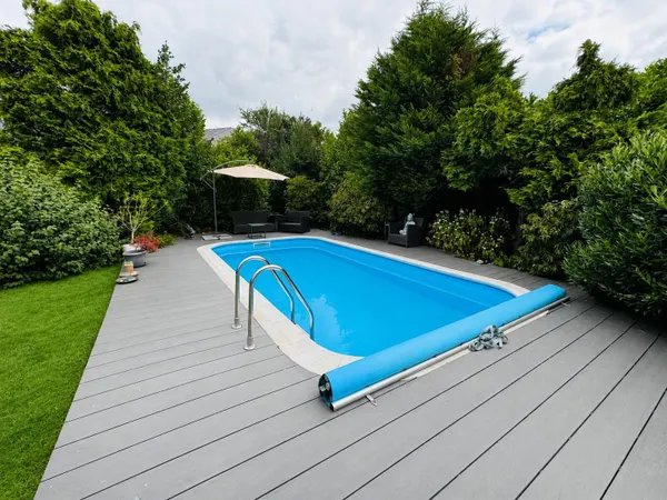 Pool Ansicht 2.jpg