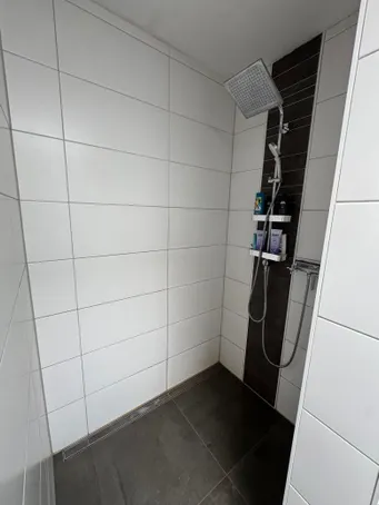 Dusche.JPG