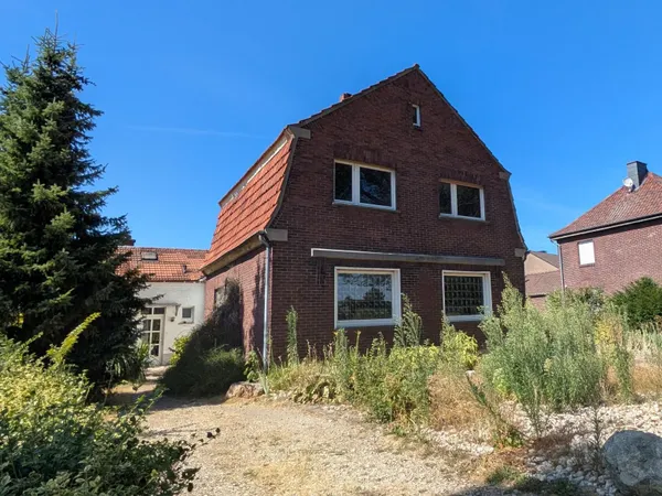 Haus von vorne.jpg