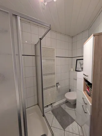 Badezimmer, Ansicht 2.jpg