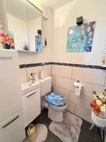 WC.JPG