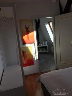 Moderne Wohnung im DG eines Mehrfamilien Stadthauses