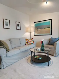 Moderne Wohnung im 1.OG eines Anbaus im Hof eines Mehrfamilienhauses