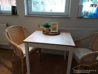 Moderne Wohnung im 1.OG eines Anbaus im Hof eines Mehrfamilienhauses