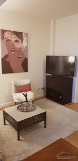 Moderne Wohnung im DG mit Balkon