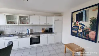 Moderne und geschmackvoll eingerichtete Wohnung im 3.OG eines