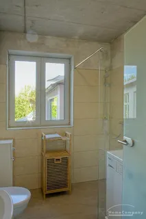 Großzügige Wohnung mit TERRASSE