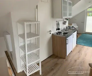Renoviertes u.neu eingerichtetes Apartment im Hof eines Stadthauses,