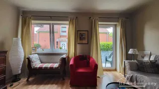 Moderne Wohnung-Hochpaterre-mit Balkon