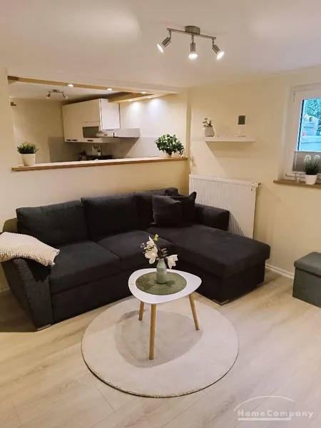 Wohnung im Souterrain eines Stadthauses mit sep. Eingang