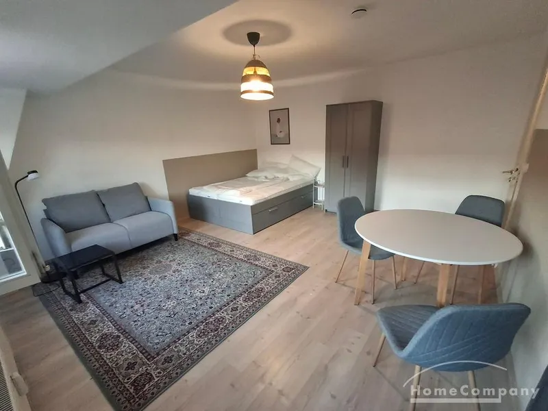 Moderne Dachgeschoßwohnung - Nähe Zentrum