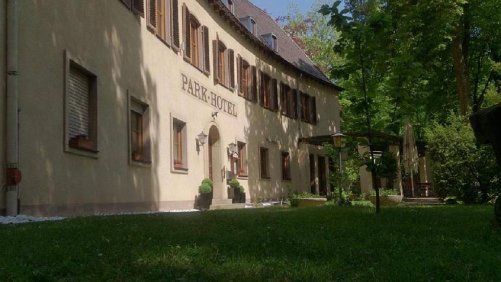 Hotel-Projektierung mit Neubau und Bestand!