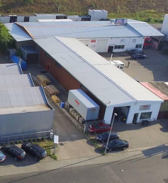 Gewerbeimmobilien mit 2 Montagehallen, Büro- und Sozialräumen