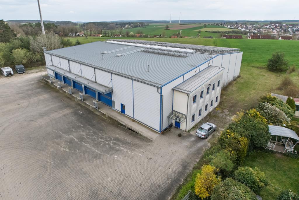 Vielfältig verwendbare Gewerbehalle!