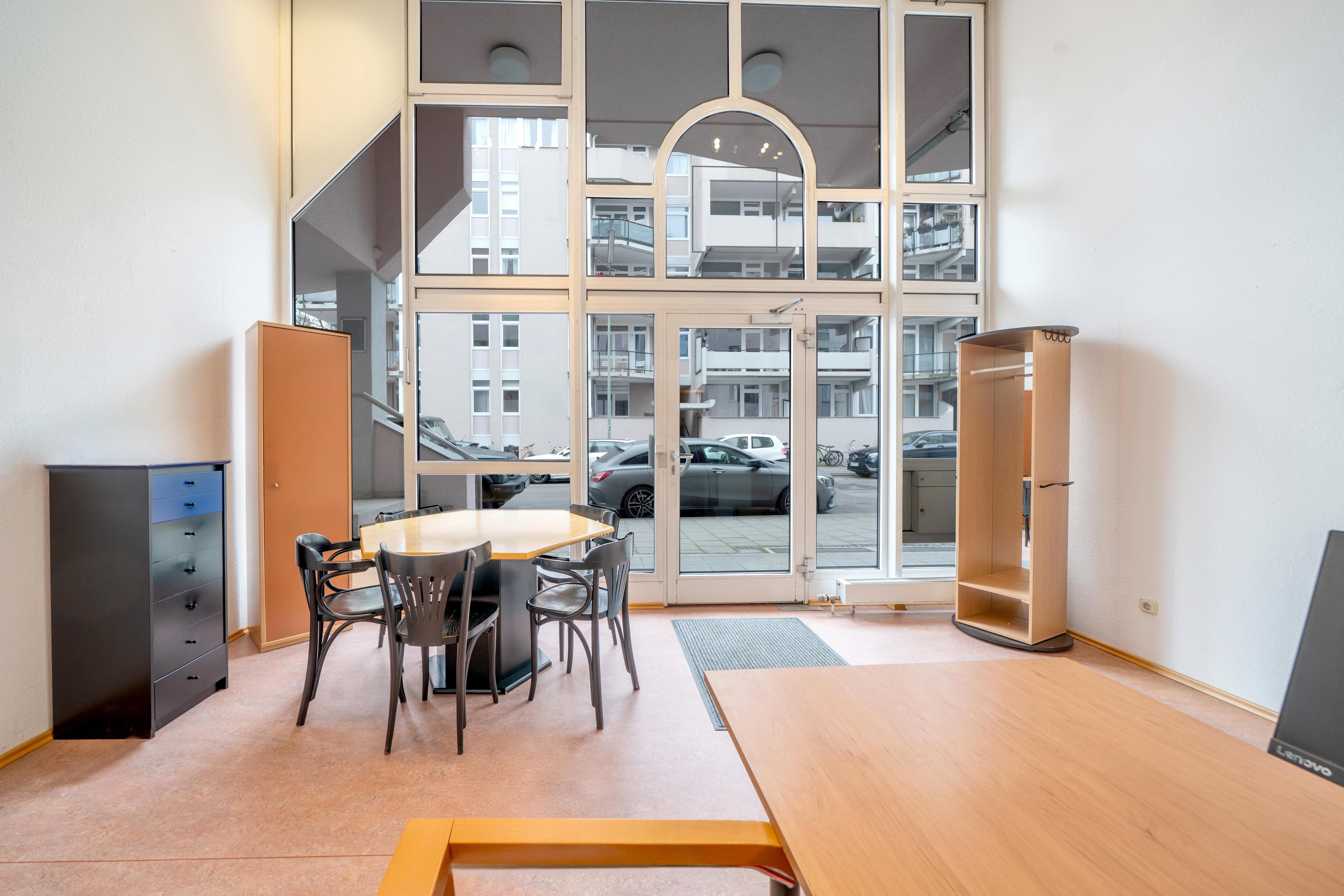 Empfang oder Büro Erdgeschoss