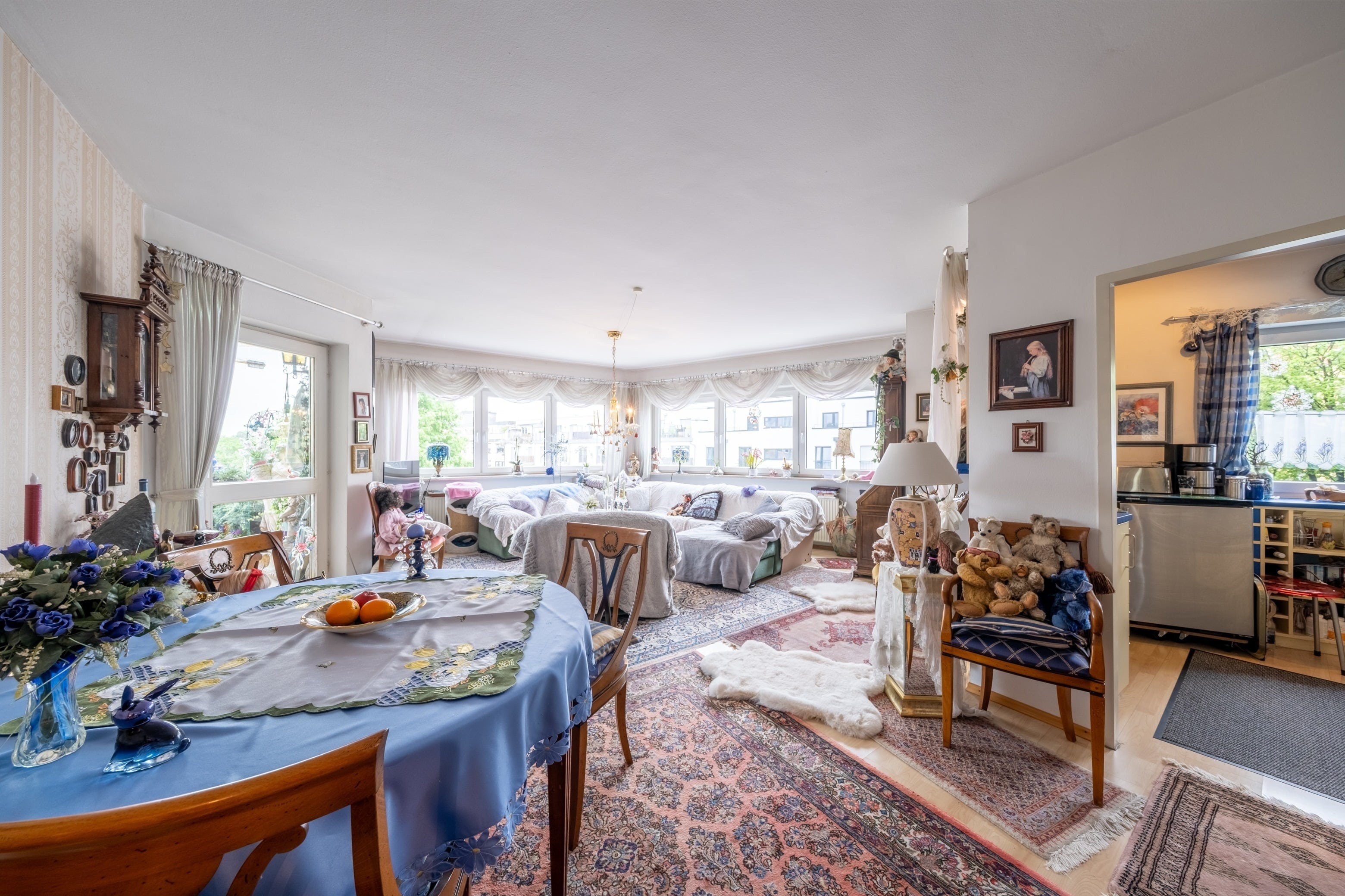 Blick ins Wohnzimmer
