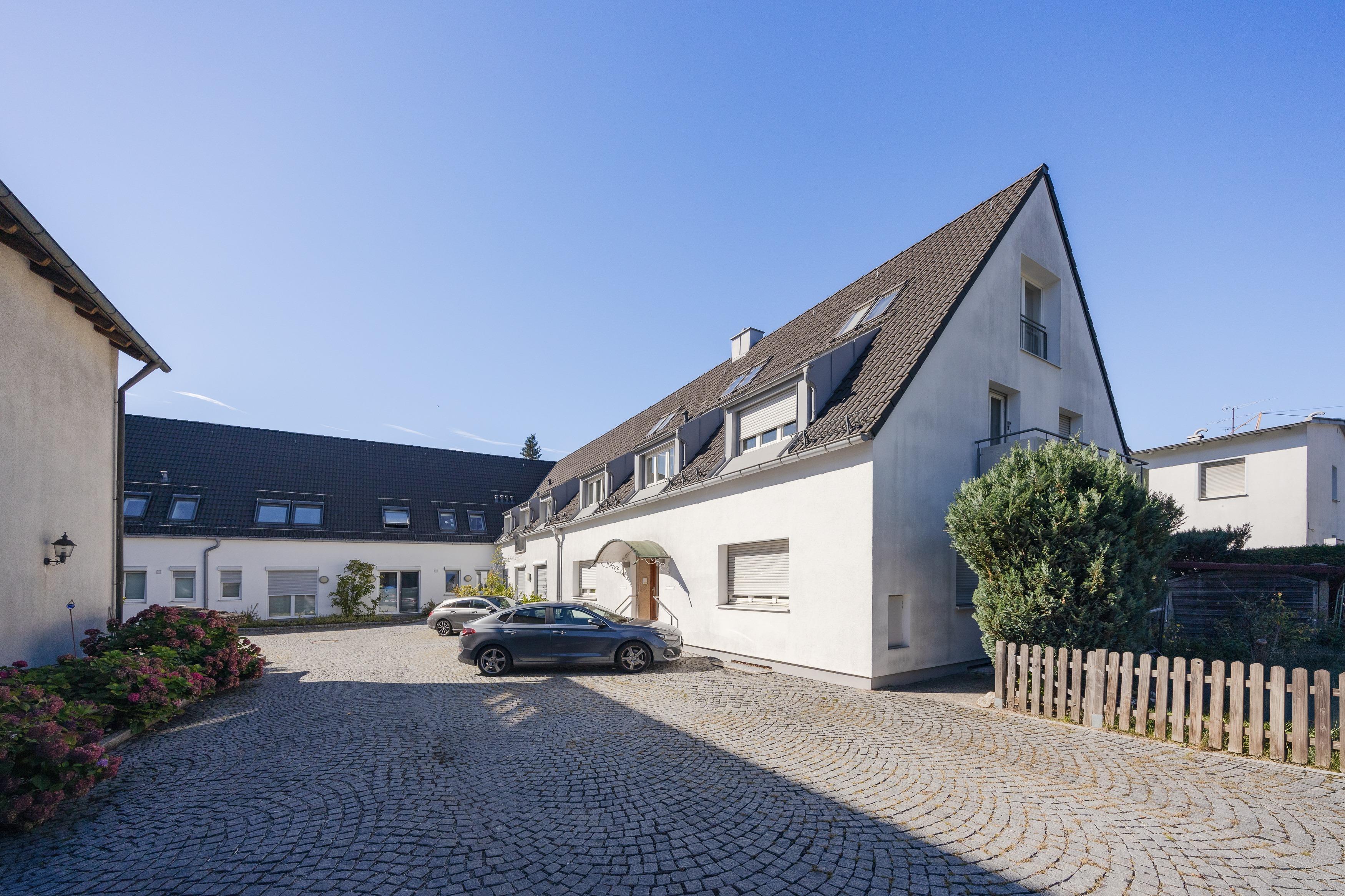 Straßenansicht